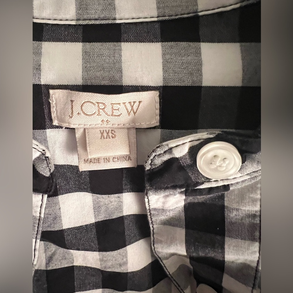 JCrew black and white check. Great for summer with sandals or boots for Fall - Picture 3 of 5